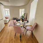 The Luciano House - Confortable &