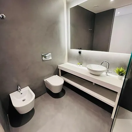 Apartment The Luciano House - Confortable & *