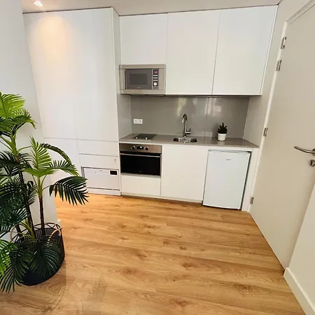 The Luciano House - Confortable & Lisbona