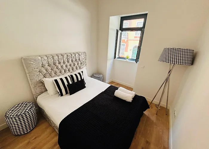 The Luciano House - Confortable & Апартаменти