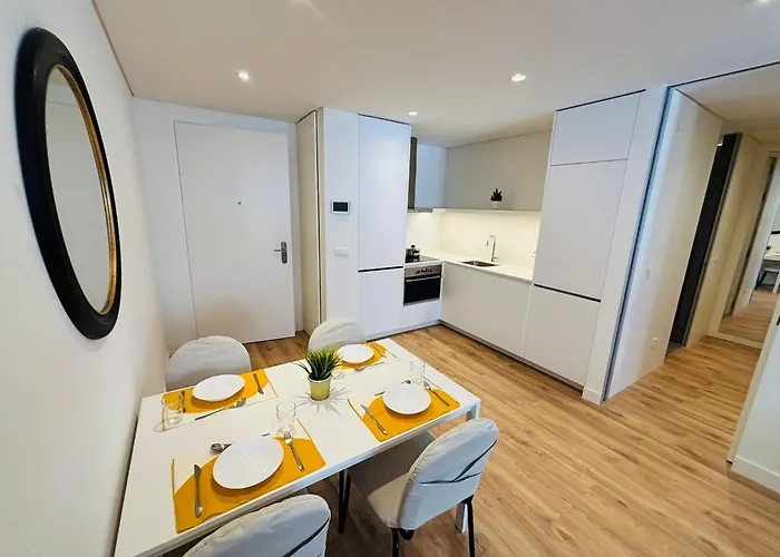 Апартаменти The Luciano House - Confortable & Лісабон