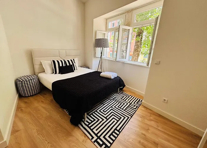 The Luciano House - Confortable & Апартаменти